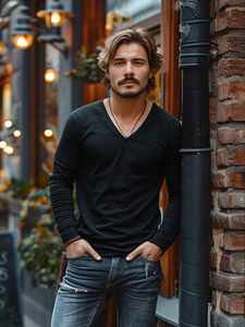 Bluză cu decolteu neagră Bolf 172008